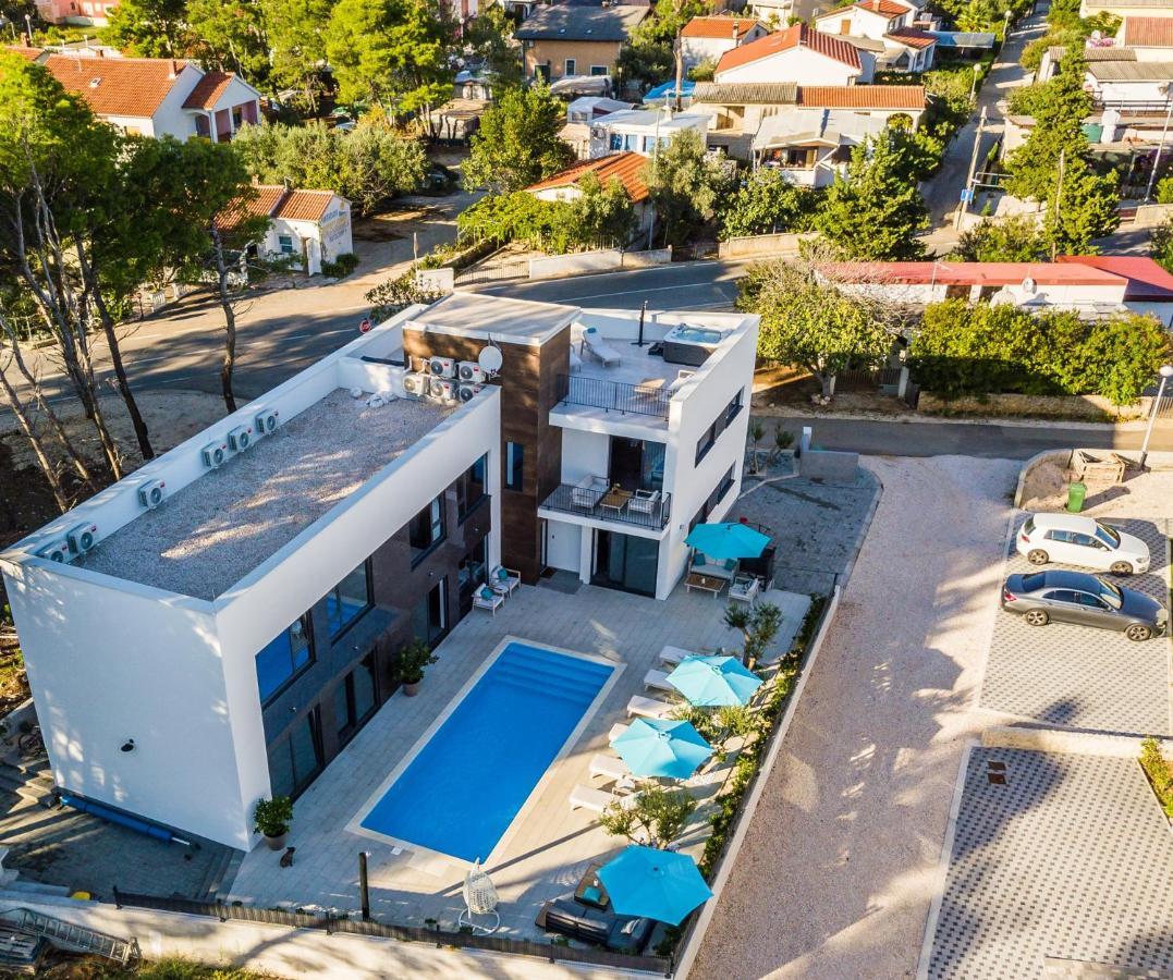 Olive Tree Mansion Apartment วีร์ ภายนอก รูปภาพ