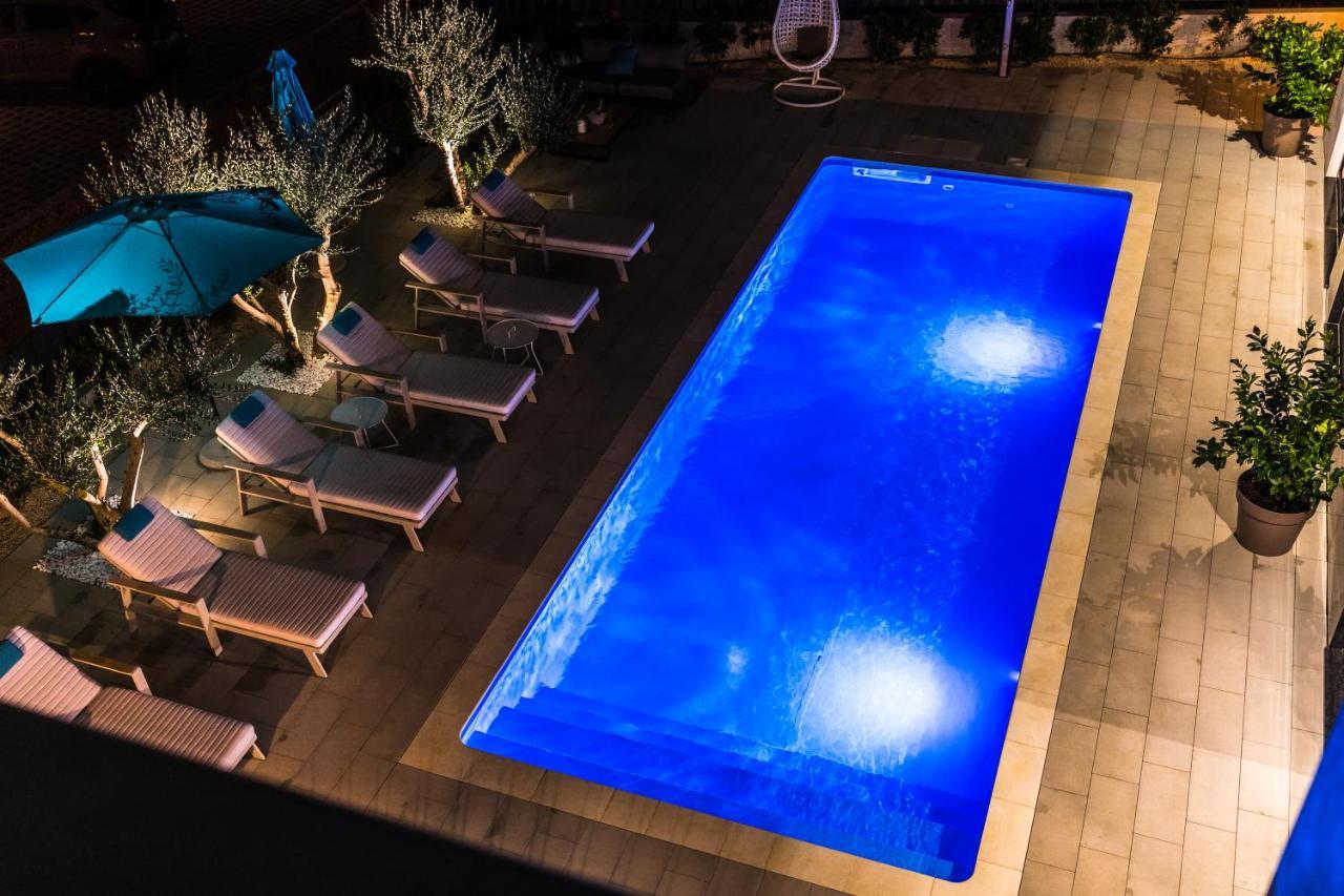 Olive Tree Mansion Apartment วีร์ ภายนอก รูปภาพ