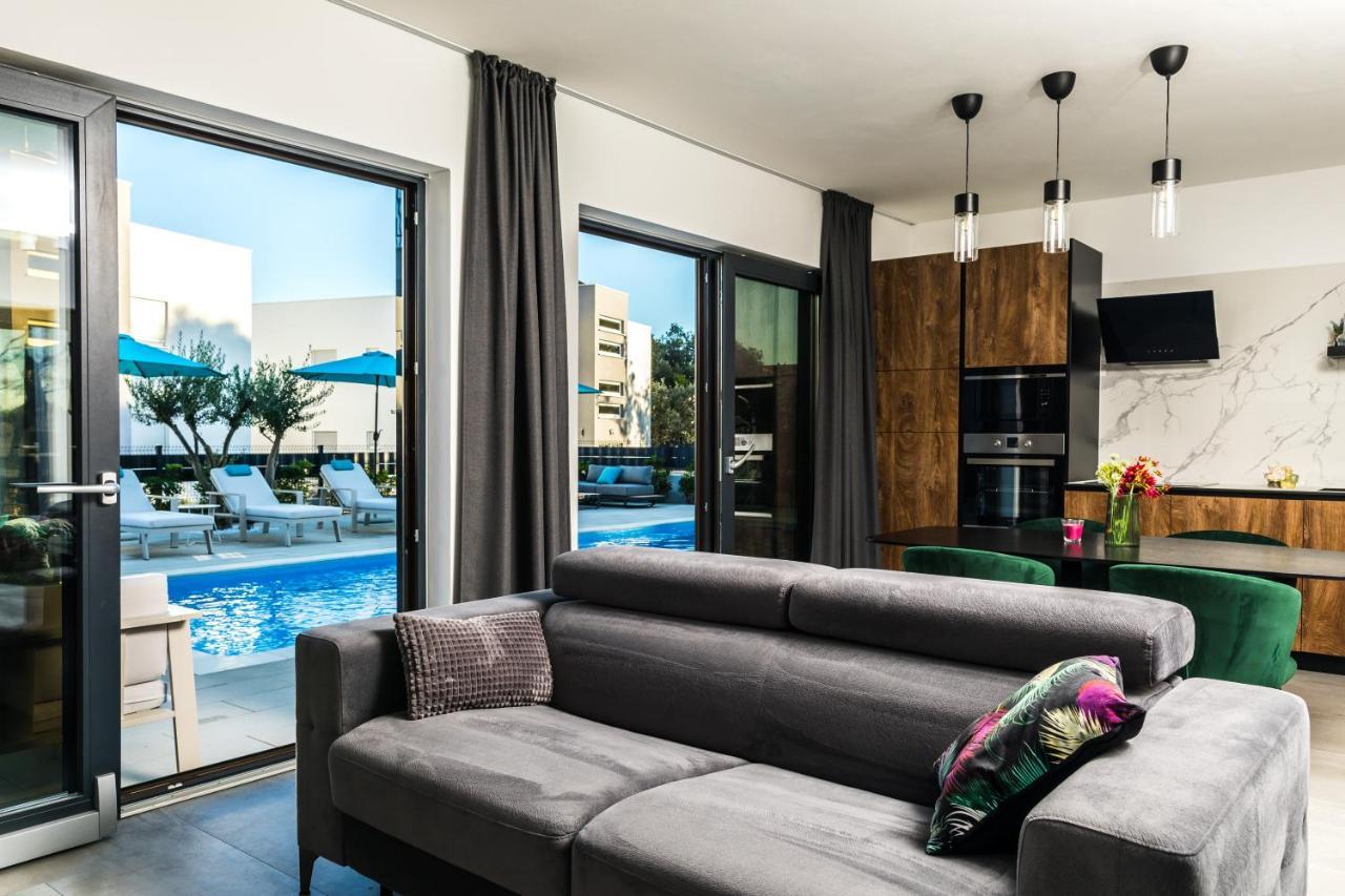 Olive Tree Mansion Apartment วีร์ ภายนอก รูปภาพ