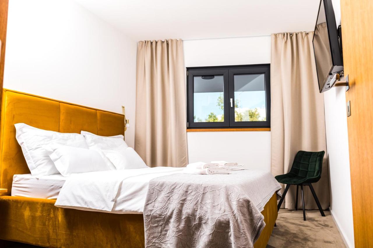 Olive Tree Mansion Apartment วีร์ ภายนอก รูปภาพ