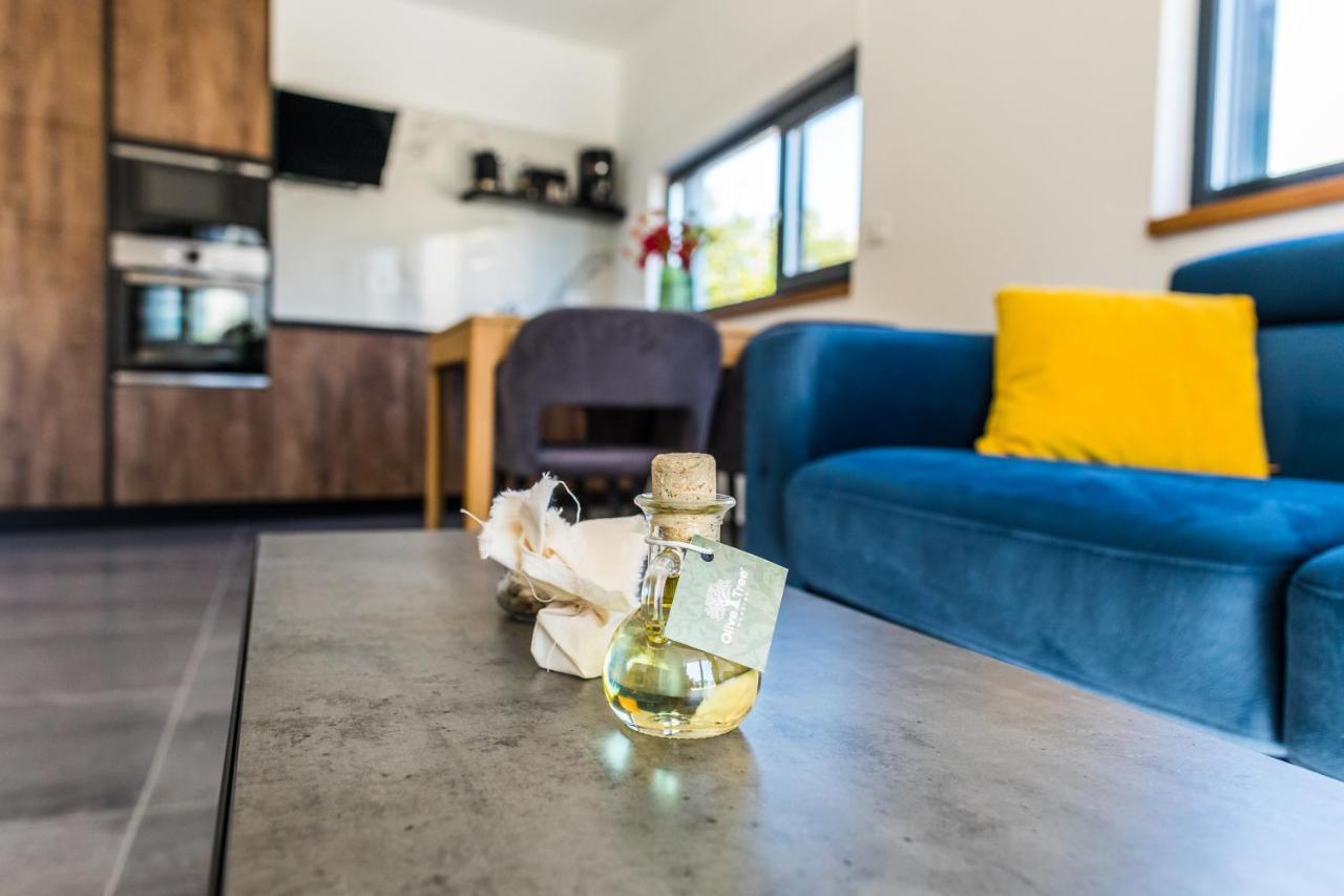 Olive Tree Mansion Apartment วีร์ ภายนอก รูปภาพ