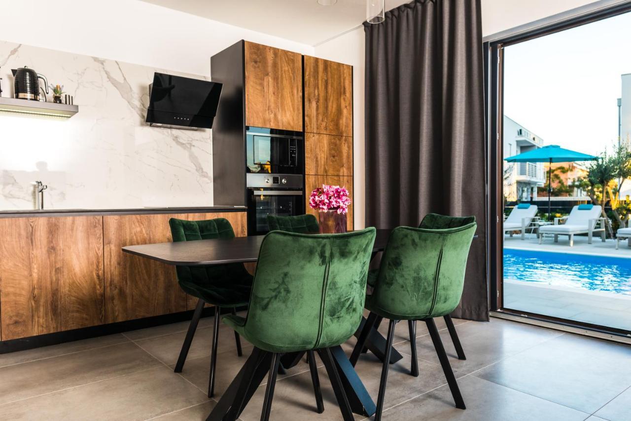 Olive Tree Mansion Apartment วีร์ ภายนอก รูปภาพ