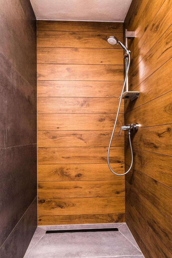 Olive Tree Mansion Apartment วีร์ ภายนอก รูปภาพ